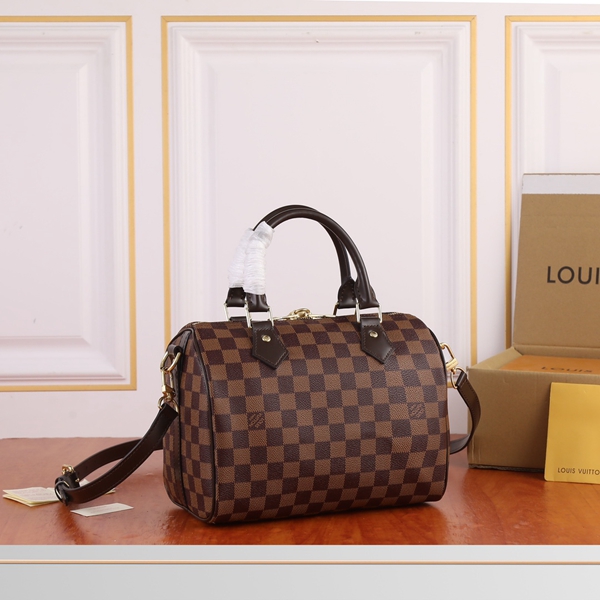 ルイヴィトンバッグ側面デザイン